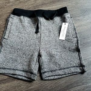 Sovereign Codes boys shorts NWT size 4